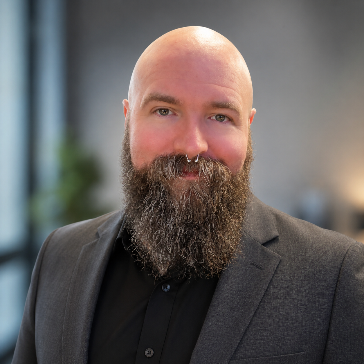 Professional headshot of Thomas Linze